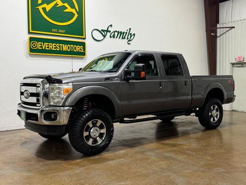 Used 2011 Ford F250 Lariat w/ FX4 Off Road Pkg AWD/4WD image 3