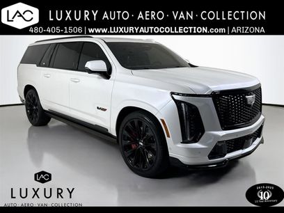 Used 2025 Cadillac Escalade ESV V w/ LPO, ONYX Package