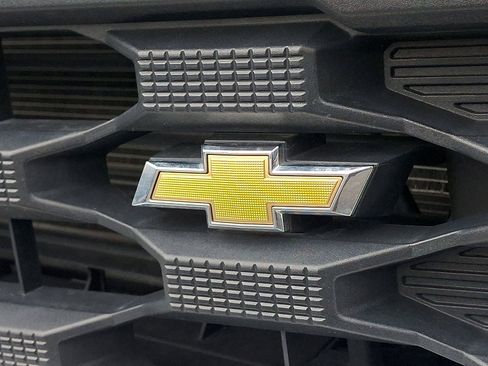 Used 2023 Chevrolet Silverado 1500 Custom AWD/4WD image 32