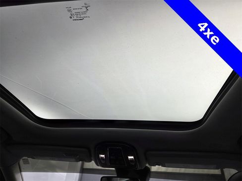 Used 2023 Jeep Grand Cherokee 4WD 4xe image 21