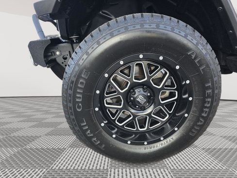 Used 2020 Jeep Gladiator Overland image 22