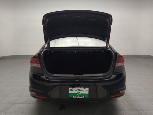 Used 2019 Hyundai Elantra SEL image 29