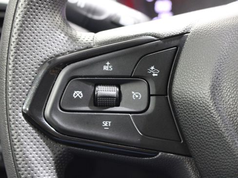Used 2023 Chevrolet TrailBlazer LT FWD image 12