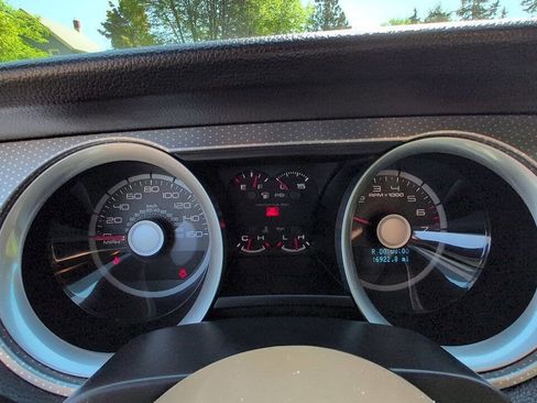 Used 2010 Ford Mustang Shelby GT500 image 10