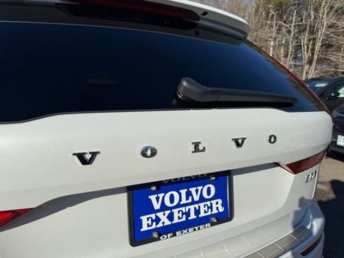 Certified 2023 Volvo XC60 B5 Plus w/ Climate Package image 28