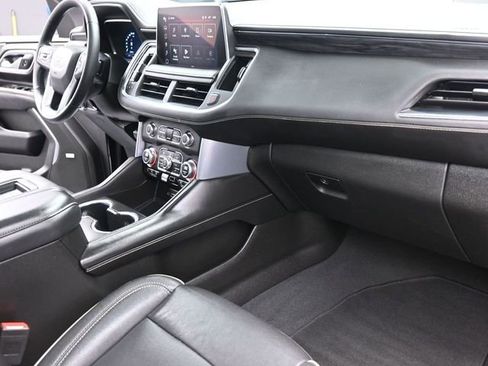 Used 2023 GMC Yukon XL SLT image 31