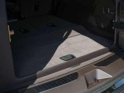 Used 2024 GMC Yukon Denali w/ Max Trailering Package image 24