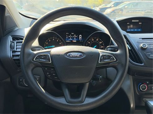 Used 2017 Ford Escape SE image 20