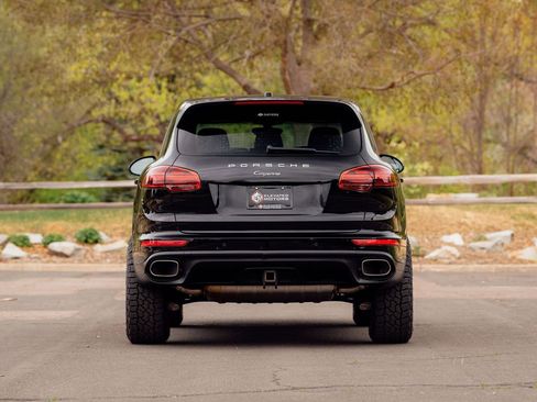 Used 2015 Porsche Cayenne Diesel AWD/4WD image 9