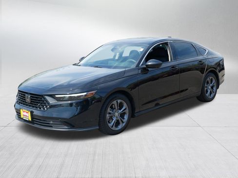 Certified 2023 Honda Accord EX image 3