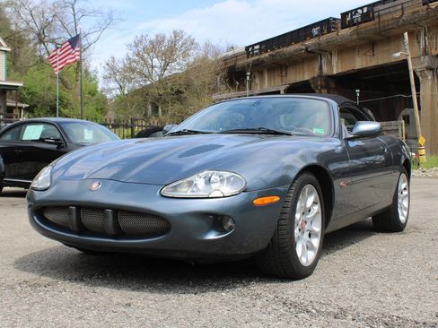 Used 2000 Jaguar XK8 Convertible RWD image 14