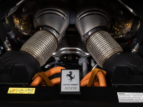 Used 2025 Ferrari 296 GTS RWD image 22