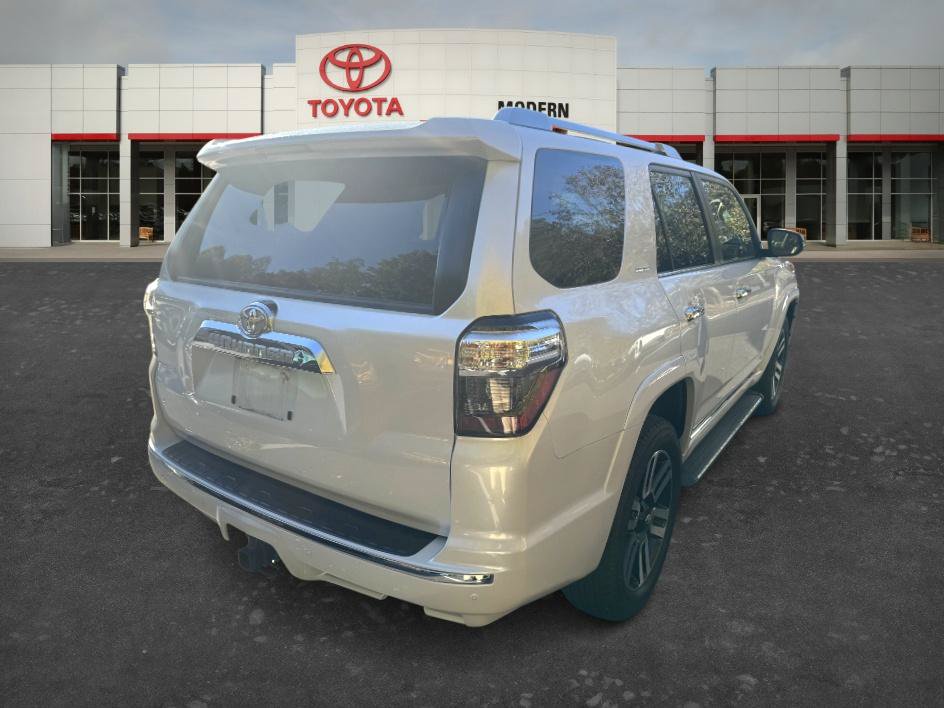 Used 2016 Toyota 4Runner Limited AWD/4WD image 5
