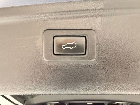 Used 2016 Subaru Outback 2.5i Premium image 26