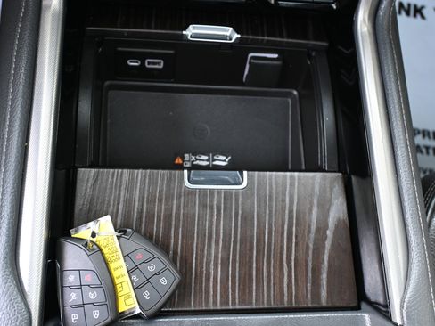 Used 2022 GMC Yukon Denali w/ Max Trailering Package image 19