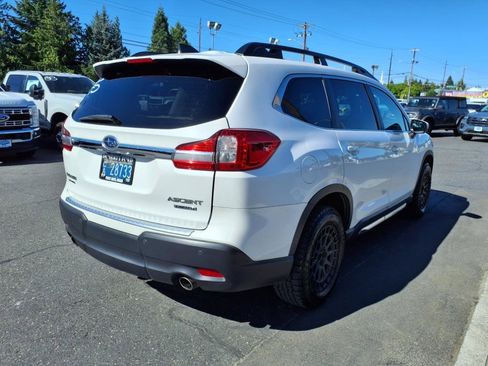 Used 2019 Subaru Ascent Limited w/ Popular Package #3 image 4