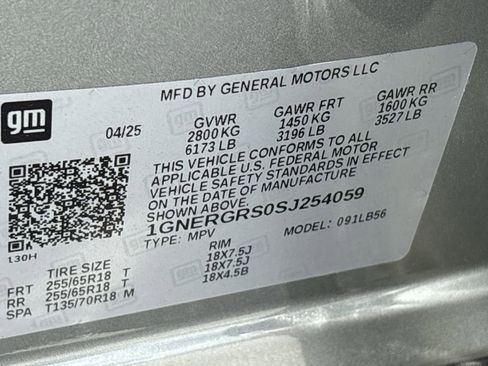 New 2025 Chevrolet Traverse LT image 33