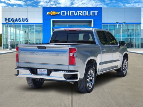 Used 2024 Chevrolet Silverado 1500 LT w/ Texas Edition Plus RWD image 4