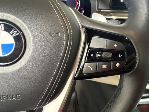 Certified 2022 BMW 530i w/ Premium Package RWD image 17