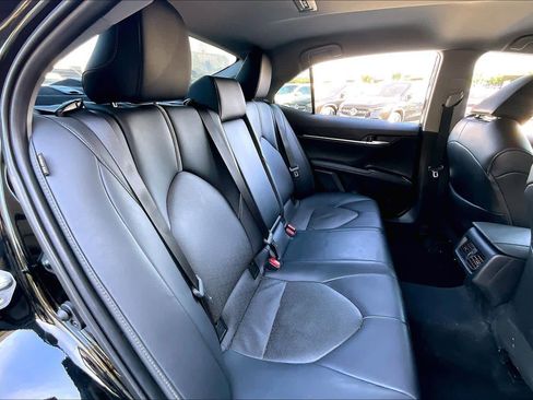 Used 2023 Toyota Camry XSE image 18