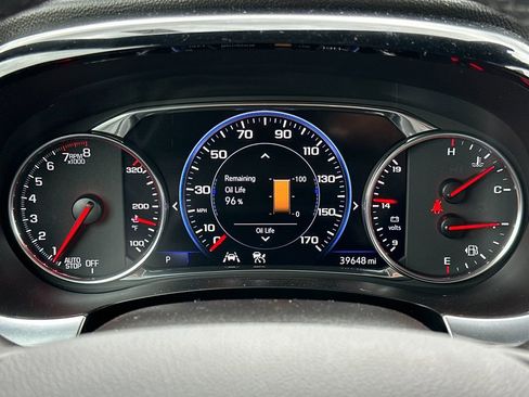 Used 2023 Chevrolet Traverse Premier AWD/4WD image 25