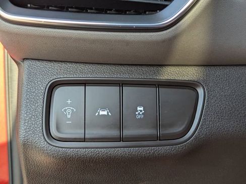 Used 2020 Hyundai Santa Fe SE image 28