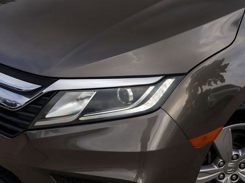 Used 2019 Honda Odyssey EX-L image 3