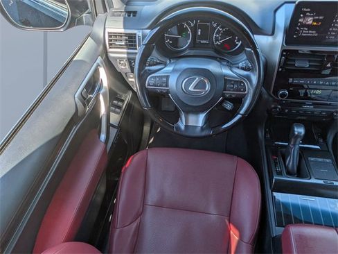 Used 2022 Lexus GX 460 Premium w/ Premium Plus Package image 17