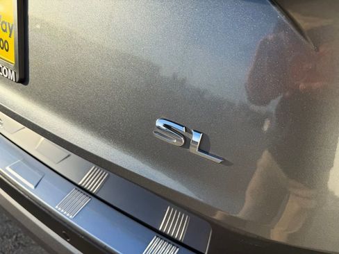 Used 2023 Nissan Rogue SL w/ SL Premium Package image 11