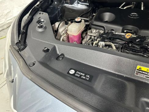 Used 2020 Toyota Highlander XLE AWD/4WD image 68