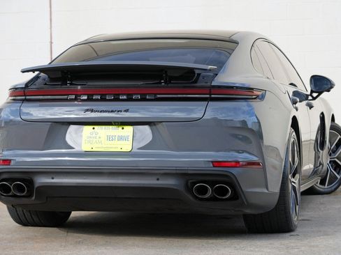 Used 2025 Porsche Panamera 4 w/ Premium Package AWD/4WD image 5