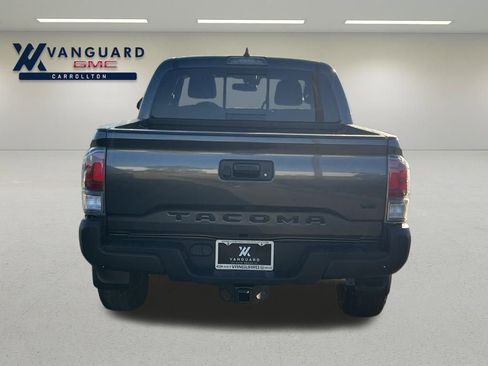 Used 2022 Toyota Tacoma TRD Off-Road image 4