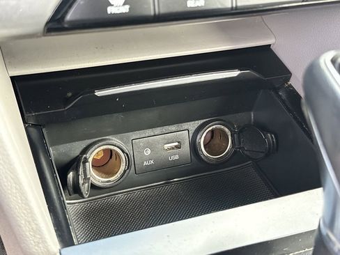 Used 2018 Hyundai Elantra Value Edition image 36