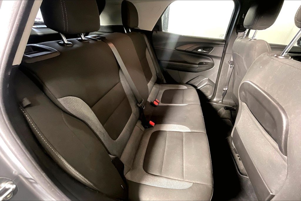 Used 2023 Chevrolet TrailBlazer LT FWD image 34