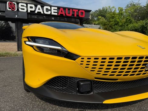 Used 2022 Ferrari Roma image 33