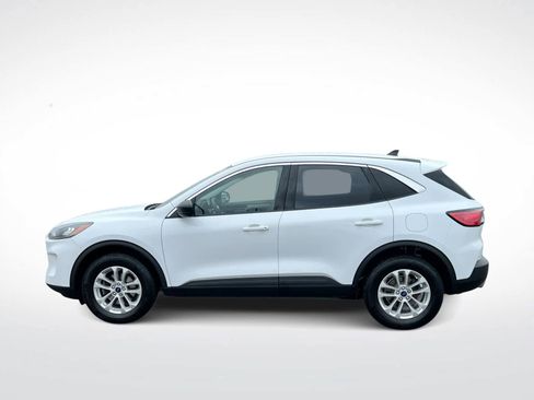 Used 2022 Ford Escape SE image 5