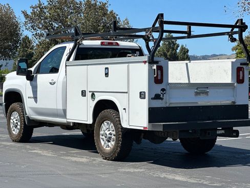 Used 2020 Chevrolet Silverado 2500 LT w/ Convenience Package AWD/4WD image 6