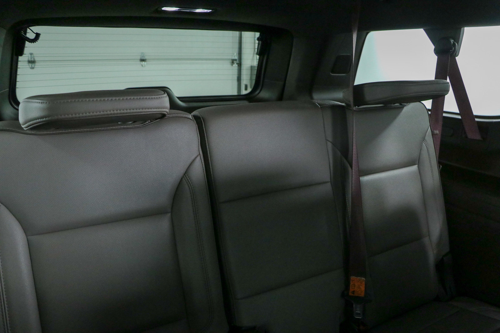 Used 2022 GMC Yukon XL SLT w/ SLT Premium Package RWD image 34