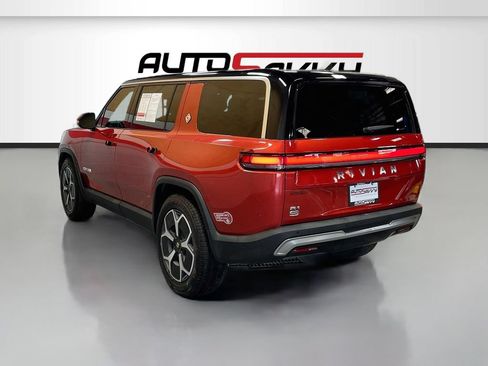 Used 2024 Rivian R1S Adventure AWD/4WD image 5