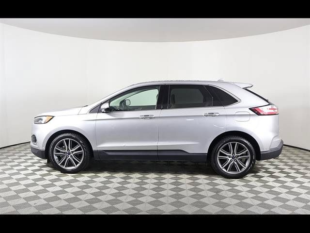 Used 2019 Ford Edge Titanium w/ Equipment Group 301A FWD image 3