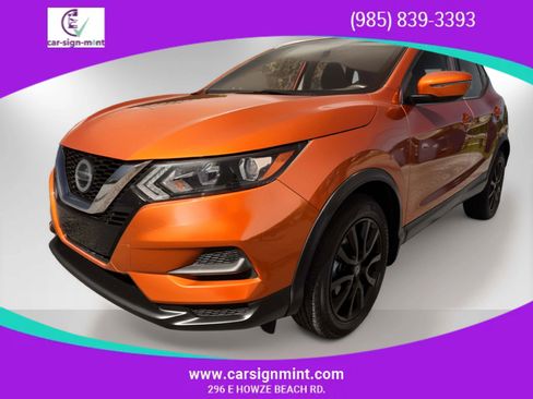 Used 2020 Nissan Rogue Sport SV FWD image 1