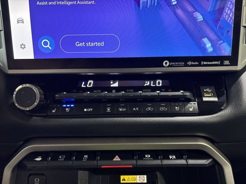 Used 2022 Toyota Tundra Limited AWD/4WD image 20