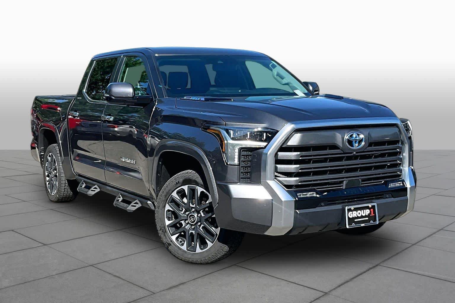 Used 2024 Toyota Tundra Limited AWD/4WD image 5
