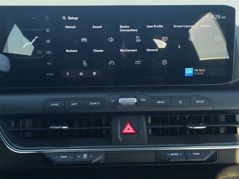 Certified 2025 Kia K4 EX image 18