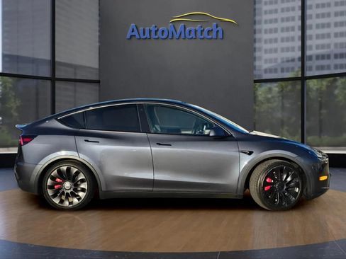 Used 2022 Tesla Model Y Performance AWD/4WD image 8