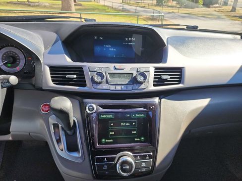 Used 2016 Honda Odyssey EX-L image 23