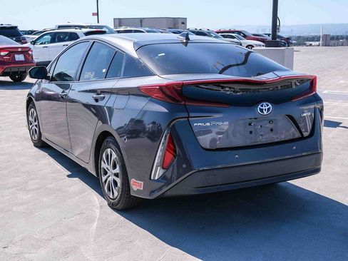 Used 2021 Toyota Prius Prime Limited w/ Carpet Mat Package (TMS) FWD image 6