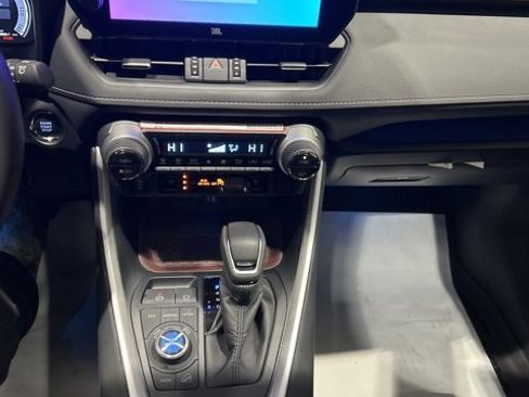 New 2025 Toyota RAV4 Limited image 13
