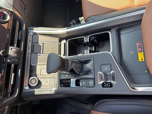 Certified 2026 Lexus GX 550 AWD/4WD image 19