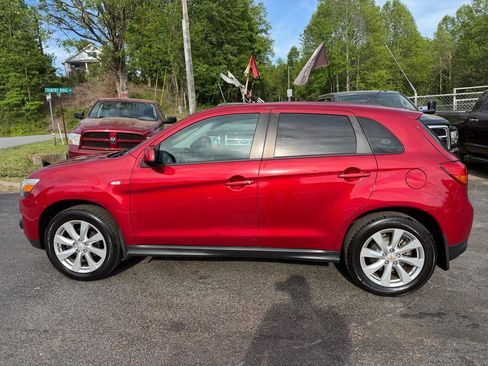 Used 2015 Mitsubishi Outlander Sport ES image 4